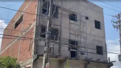 Operários ficam feridos enquanto trabalhavam em construção em Feira de Santana. Foto: Reprodução/TV Subaé