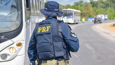 Homem é preso em ônibus na BR-101 após praticar importunação sexual - Foto: Divulgação | PRF