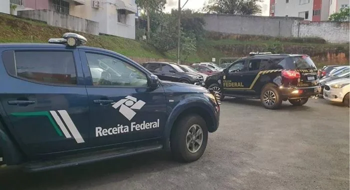 Mandados são cumpridos em operação da Receita contra fraudes no Imposto de Renda- Foto: Divulgação/Receita Federal