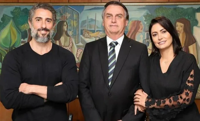 Marcos Mion, Jair e Michelle Bolsonaro em janeiro de 2020, para discutir a lei Romeo Mion - Foto: Marcos Corrêa/PR