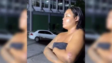 Homem agride e tenta matar companheira, após ter sido questionado por paquerar amiga dela - Foto: Reprodução/Aratu On